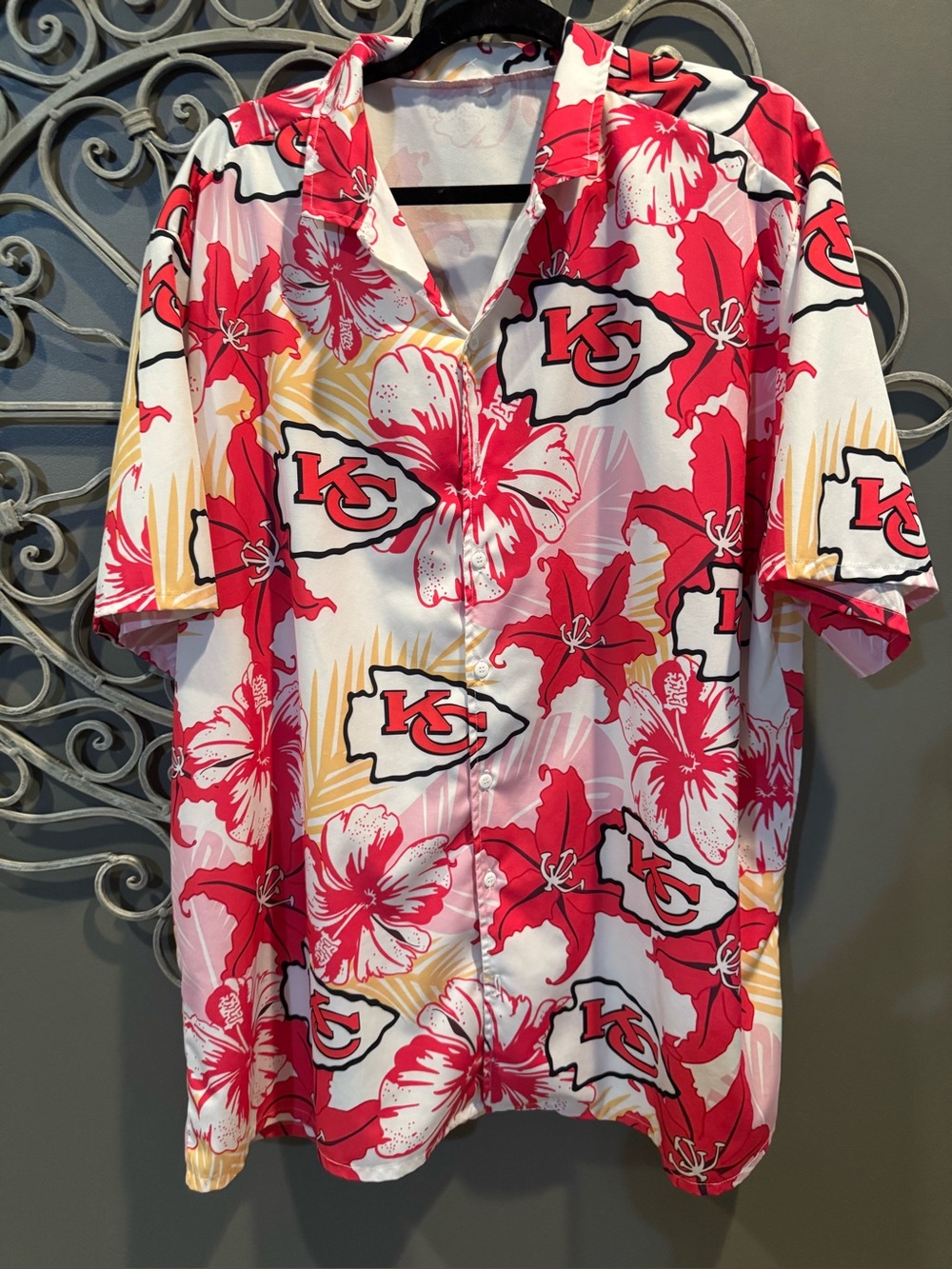Men’s KC Chiefs Floral Hawaiian Shirt sz 2x
